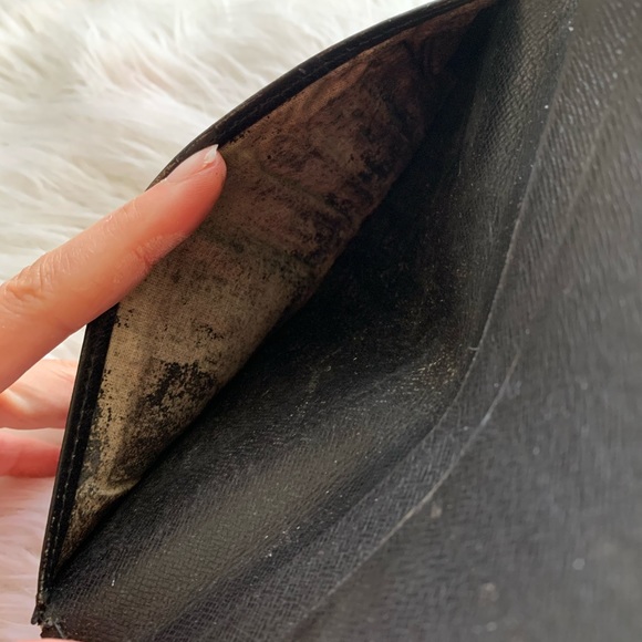 Louis Vuitton Epi wallet - Picture 8 of 16